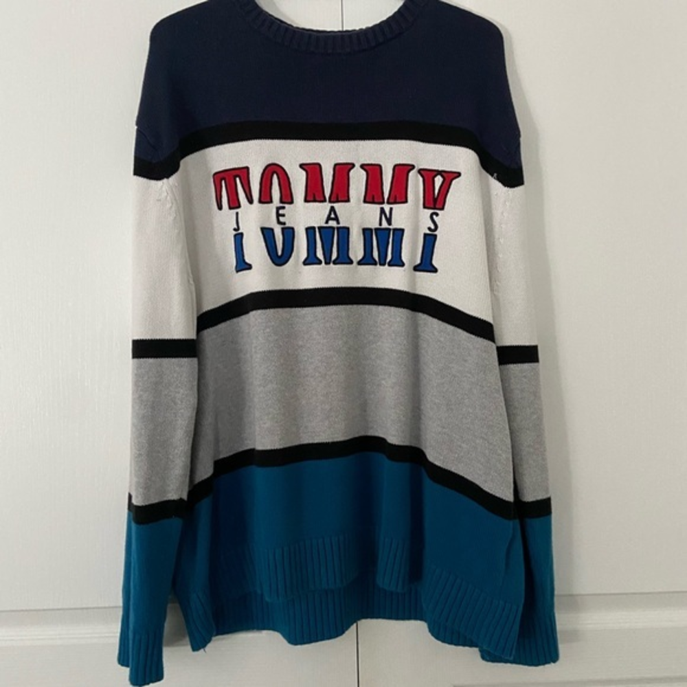 TOMMY HILLFIGER wool sweater